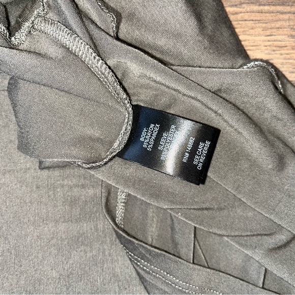 EUC Torrid 0x Supersoft Knit Short Sleeve Top - Picture 3 of 3